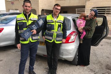 ירושלים: פעוטה שננעלה ברכב ברחוב קהתי חולצה ע”י מתנדבי ידידים